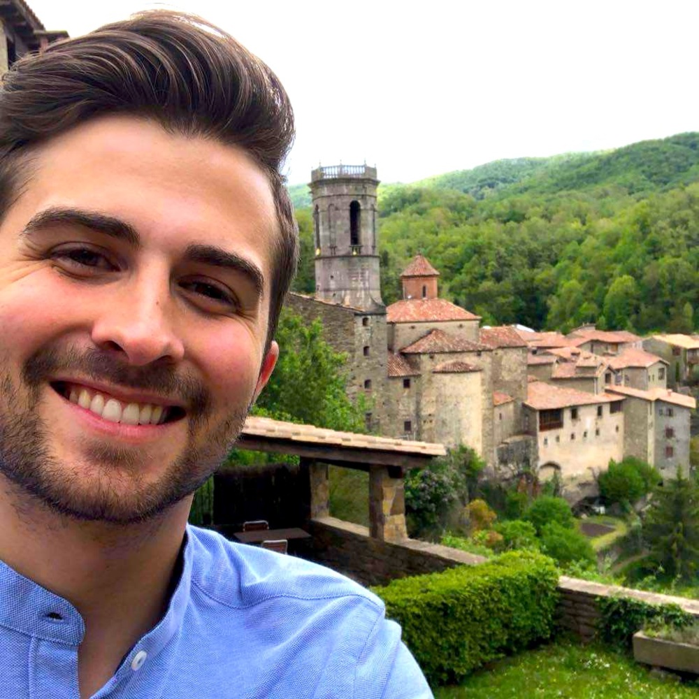 Meet your Posher, Luke Law